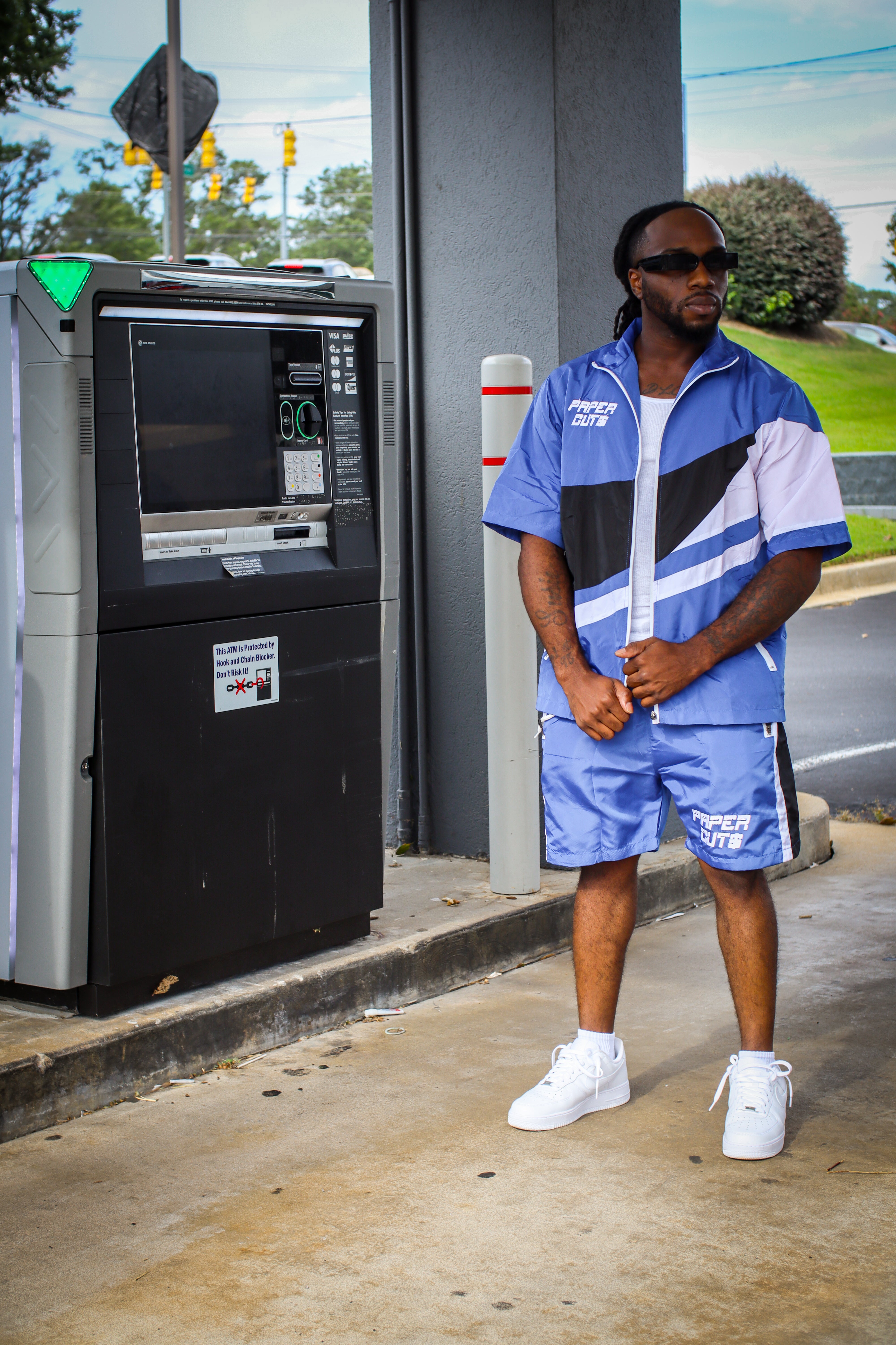 Papercuts 90s style short sets