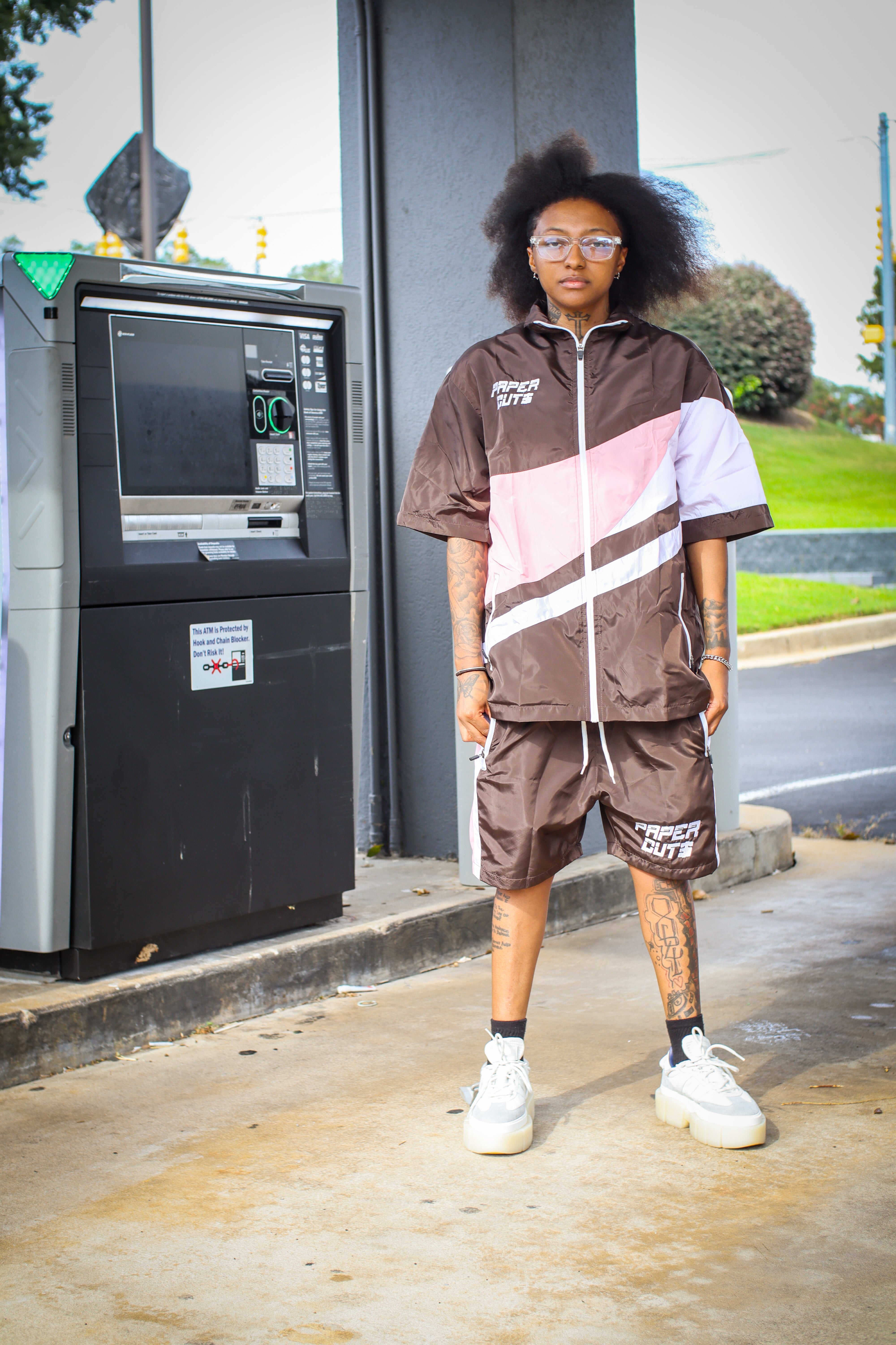 Papercuts 90’s style short sets